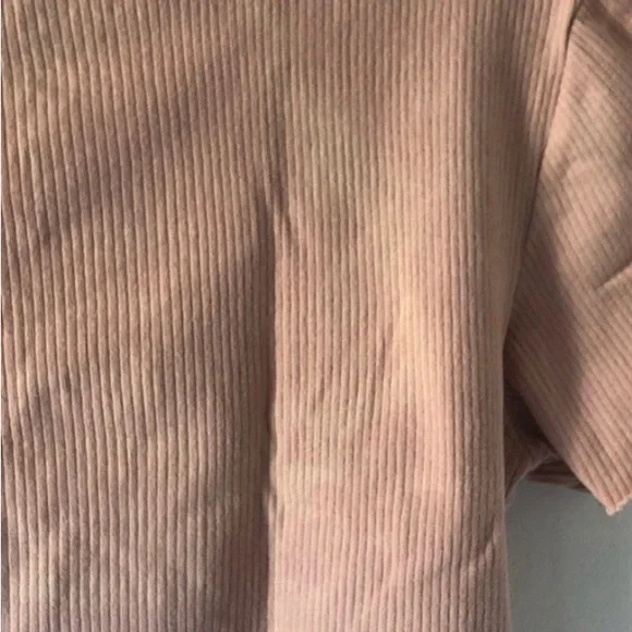 Pink Ribbed Crop Top - Picture 5 of 5